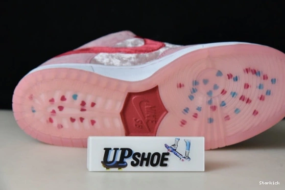 Skateboards SB Low CT2552-800 Nike  Dunk StrangeLove 0111